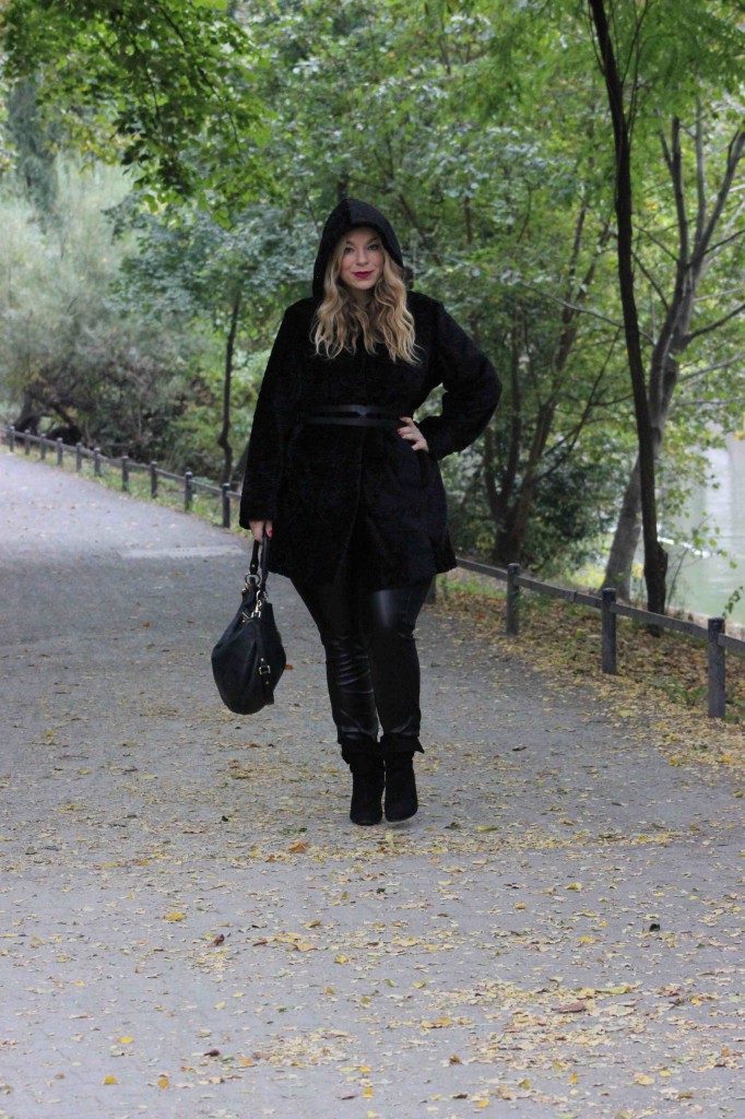 megabambi-caterina-Pogorzelski-Winter-Outoft-curvy-Deutschland-Bloggerin-berlin-Megabambi