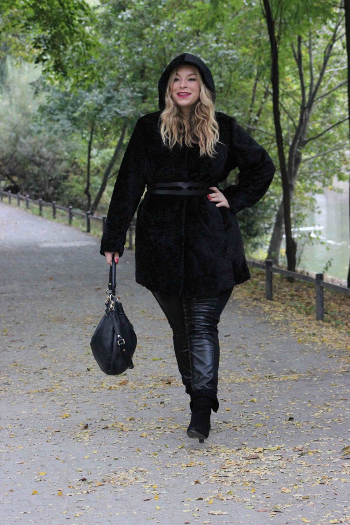 megabambi-caterina-Pogorzelski-Winter-Outoft-curvy-Deutschland-Bloggerin-berlin-Megabambi