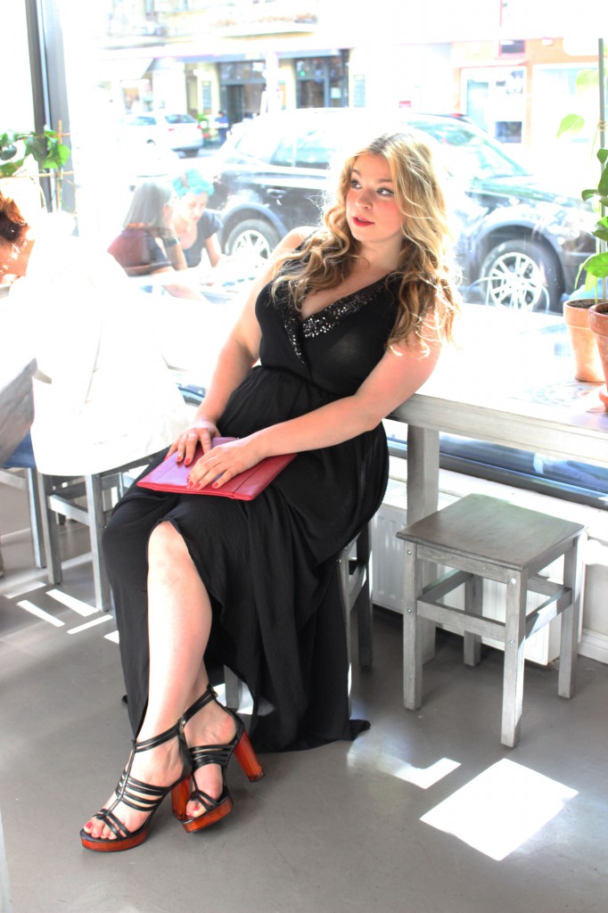 megabambi-caterina-Blog-Pogorzelski-Plussize-Outift-Moderatorin-curvy